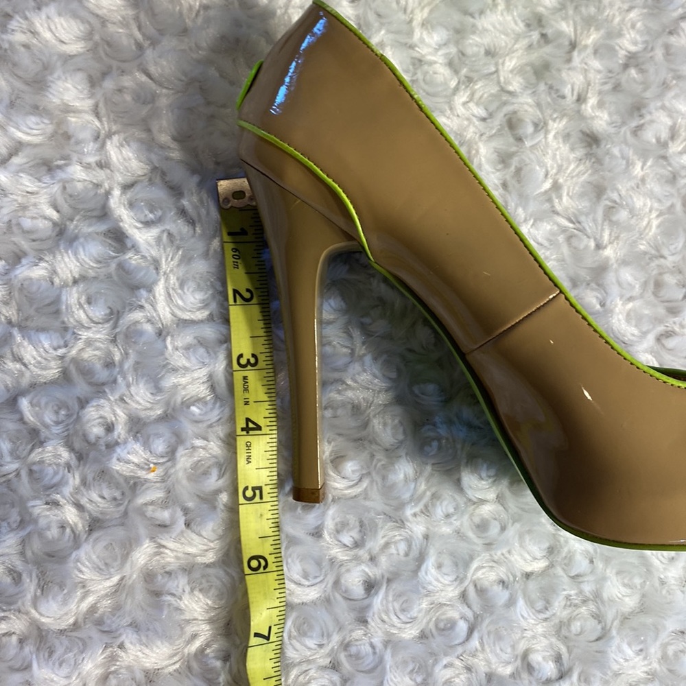 Rocawear peep toes heels size 9 lime green bottom ❤️ - Picture 6 of 7